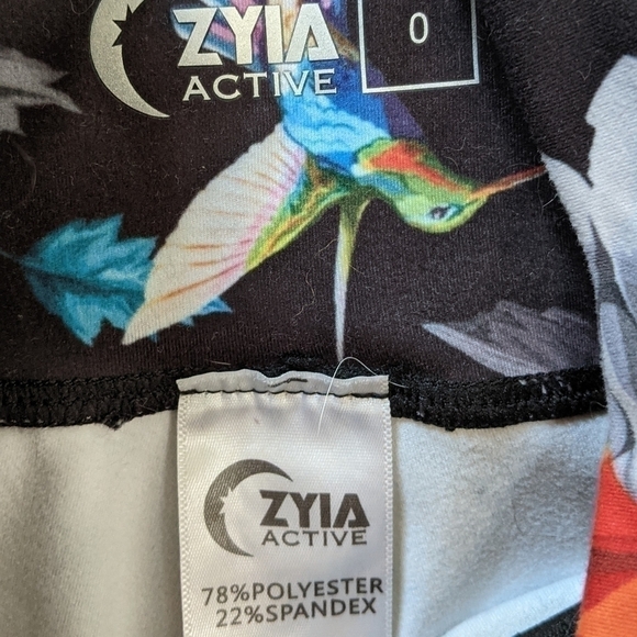 ZYIA Dark Floral Hummingbird Mesh Hi-Rise 7/8 Leggings - Picture 6 of 6